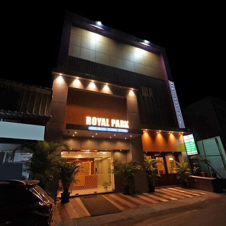 Hotel Collection O Mount Road Rich Mount Near Marina Beach à Chennai Extérieur photo