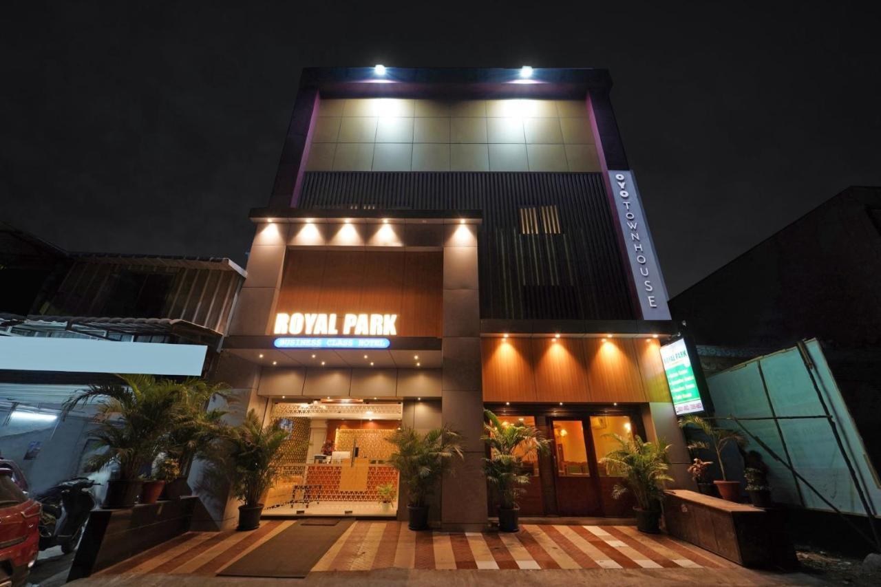 Hotel Collection O Mount Road Rich Mount Near Marina Beach à Chennai Extérieur photo