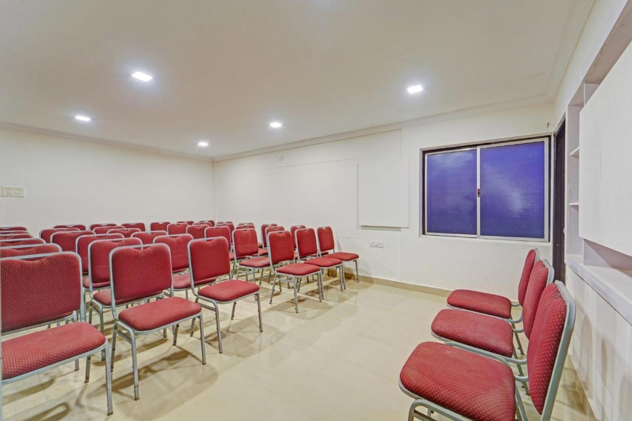 Hotel Collection O Mount Road Rich Mount Near Marina Beach à Chennai Extérieur photo
