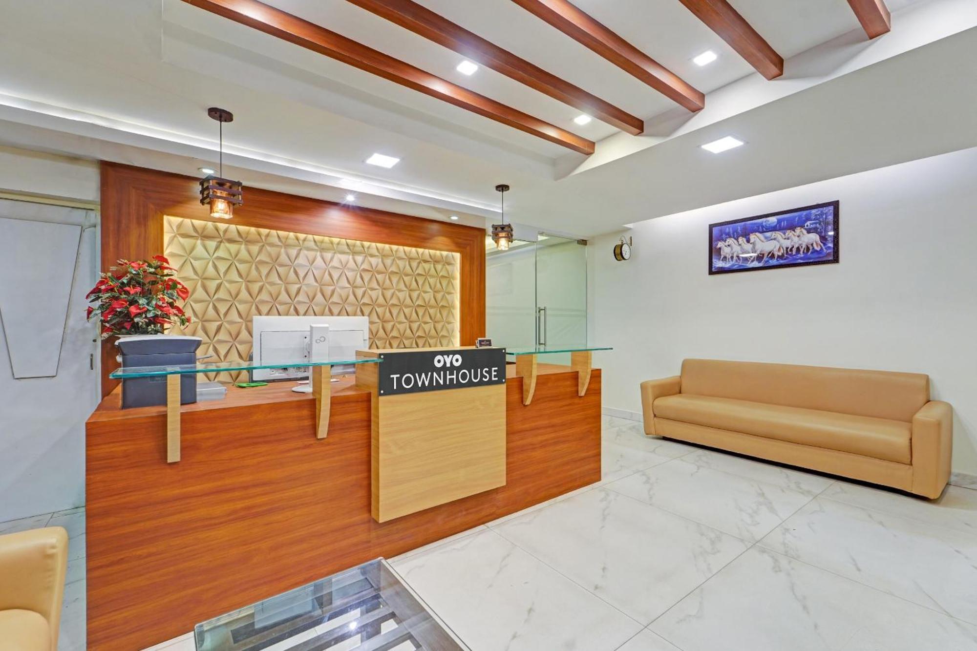 Hotel Collection O Mount Road Rich Mount Near Marina Beach à Chennai Extérieur photo