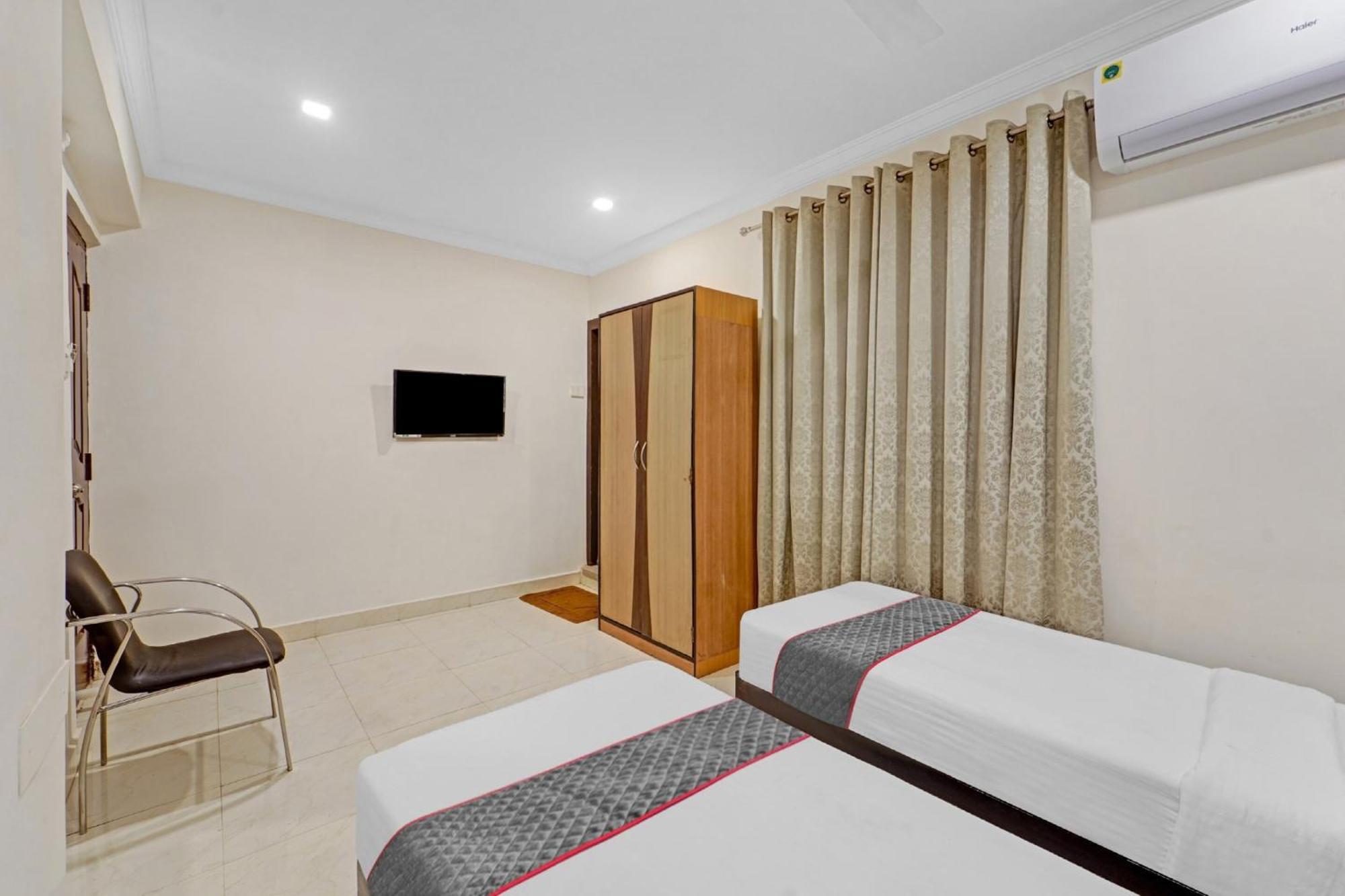 Hotel Collection O Mount Road Rich Mount Near Marina Beach à Chennai Extérieur photo